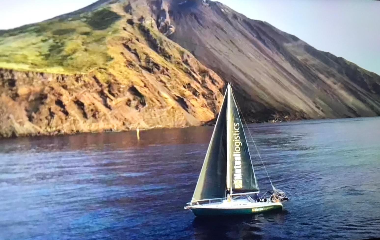 Le « Mutual Logistics Explorer » largue les amarres : Expédition « Méditerranée ceinture de feu »